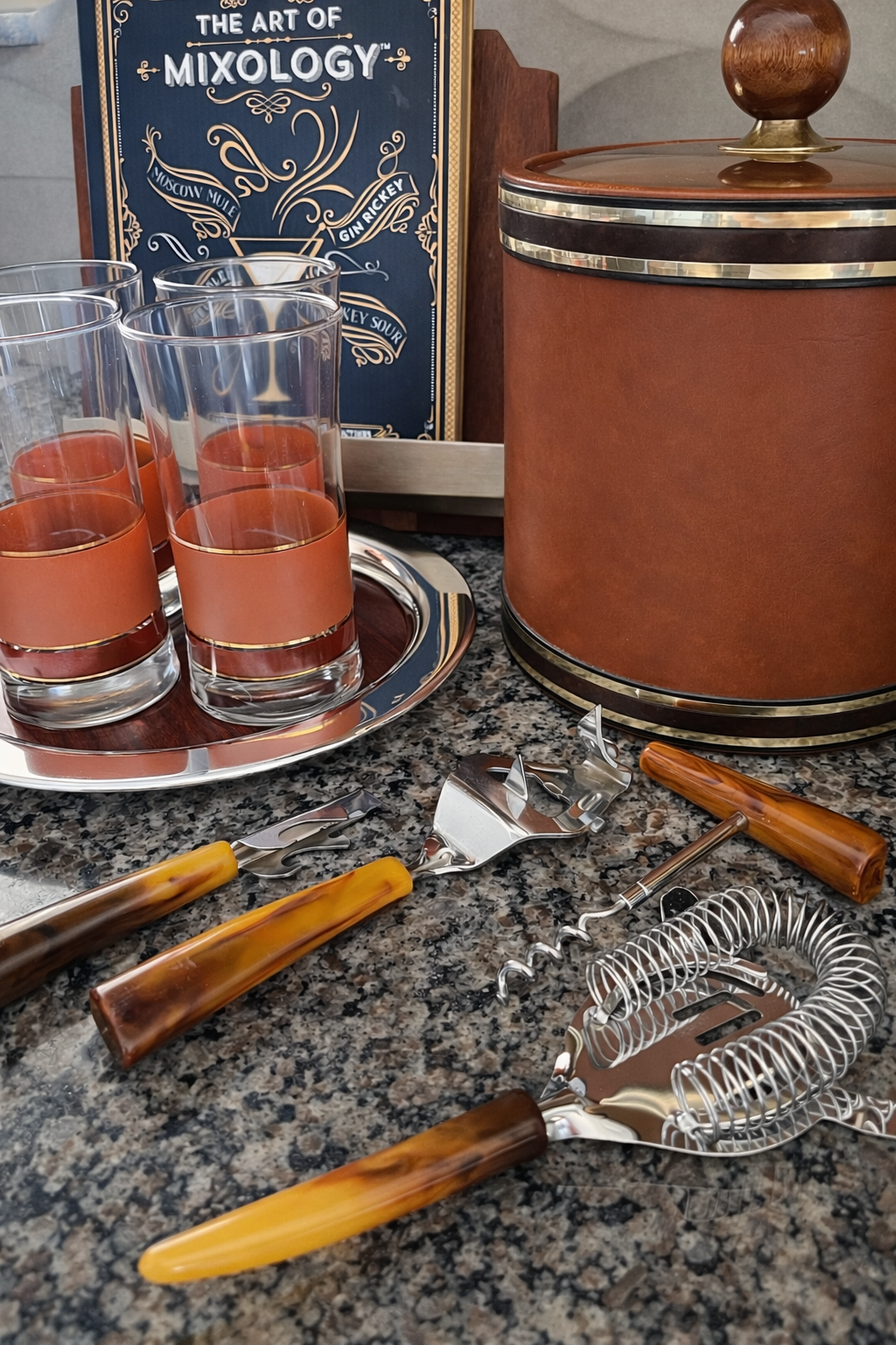 Vintage Mid-Century Modern Highball Glasses – Brown & Burgundy with Gold Bands – Set of 4 Barware Glasses